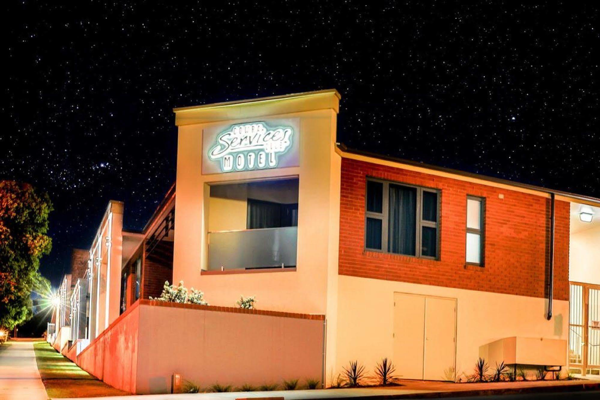 Club Cowra Motel Exterior photo
