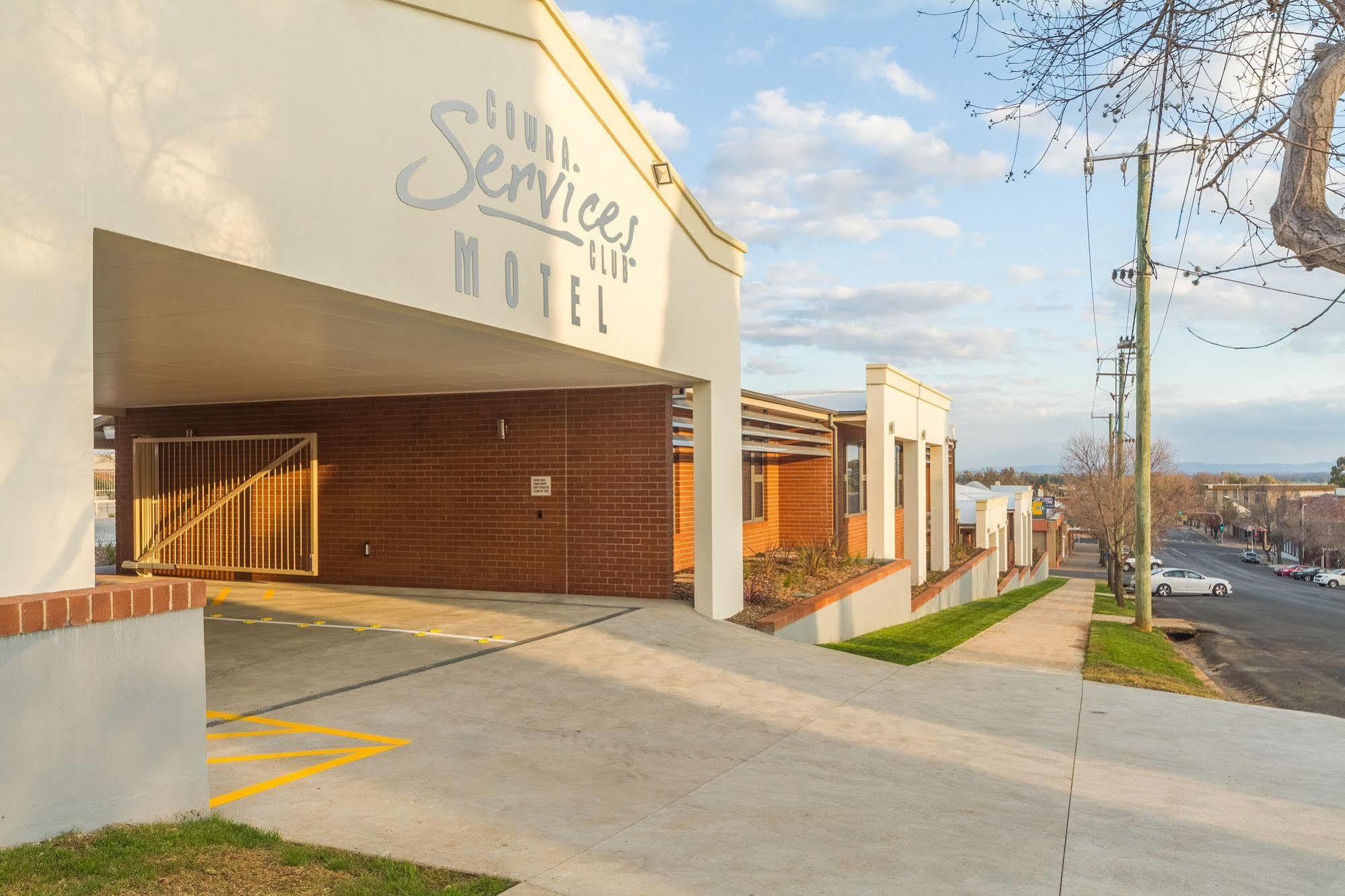 Club Cowra Motel Exterior photo